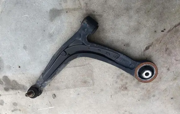 Toyota RAV 4 (XA50) Front control arm 50710291