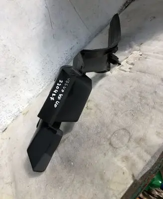Volvo XC40 (D) pillar trim (bottom) 32296004