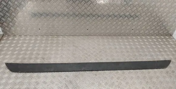 Toyota Auris E180 Front bumper lip 