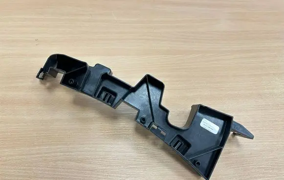 Audi Q5 SQ5 Bumper support mounting bracket corner 80A807277B