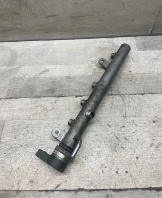 Mercedes-Benz E W212 Fuel main line pipe A6420700495