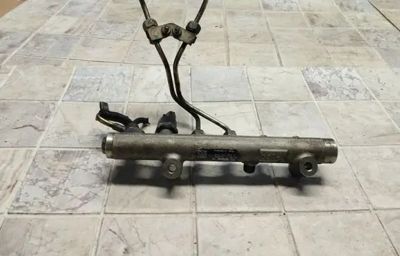 Opel Astra H Fuel main line pipe 0445214049 046830L1