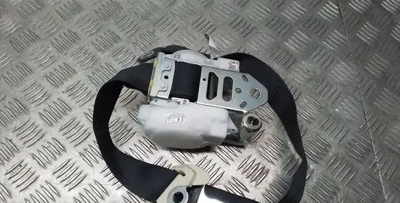 Lexus CT 200H Front seatbelt 0540040