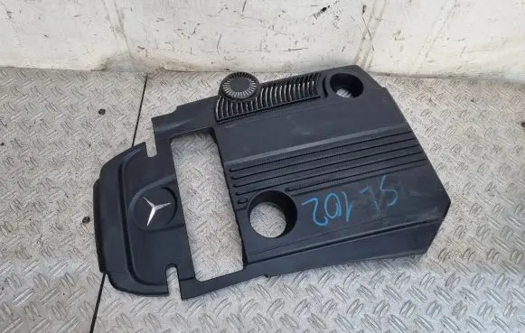 Mercedes-Benz C W204 Engine cover (trim) A2710101267