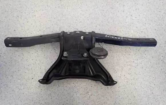 Suzuki Grand Vitara II Front bodywork piece 