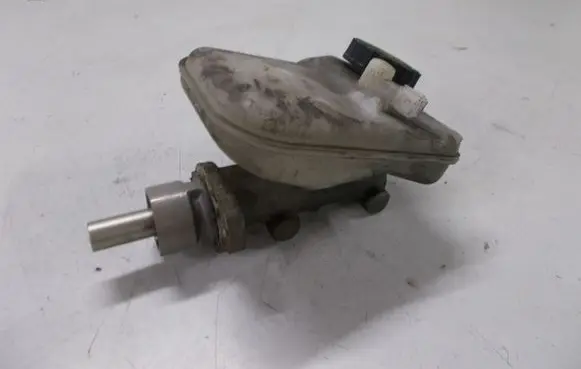 Citroen Xsara Picasso Master brake cylinder 