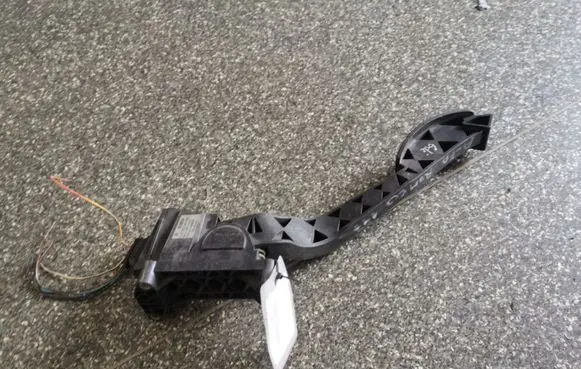 Alfa Romeo 147 Accelerator throttle pedal 0281002380