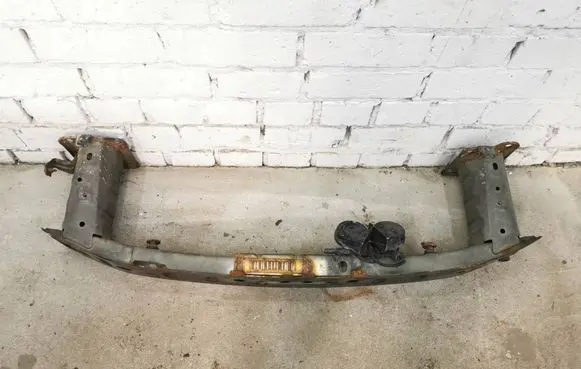 Ford Kuga I Front bumper cross member 8V21S108K61AB