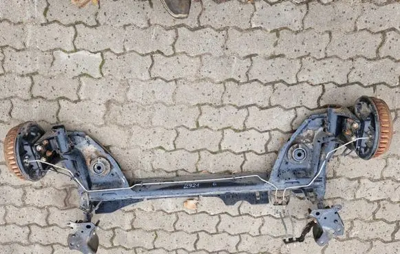 Renault Captur Rear axle beam 