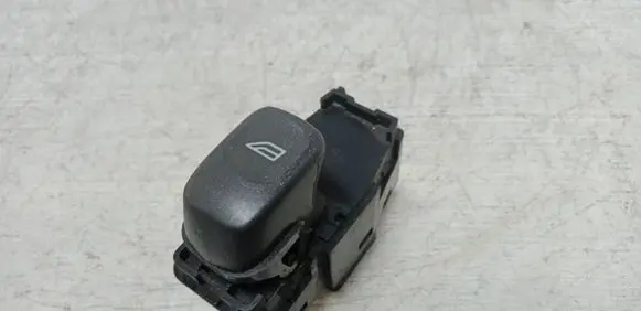 Volvo XC70 Electric window control switch 9472275