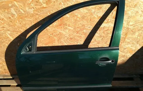 Skoda Fabia Mk1 (6Y) Front door