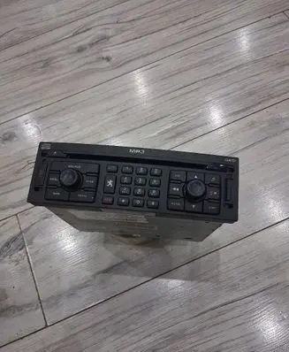 Peugeot Expert Radio/CD/DVD/GPS head unit 14012293XT