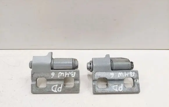 BMW 6 E63 E64 Front door upper hinge