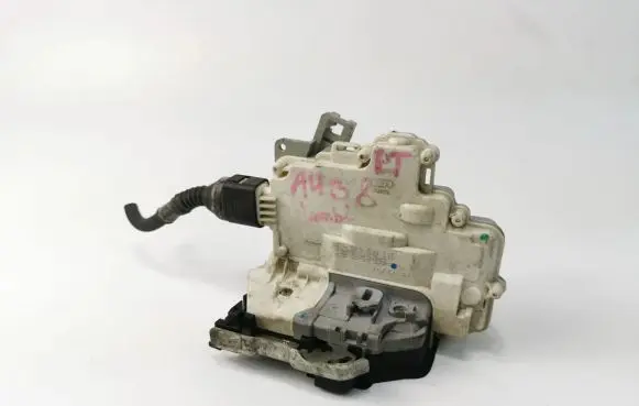 Audi A4 S4 B8 8K Rear door lock 8K0839015