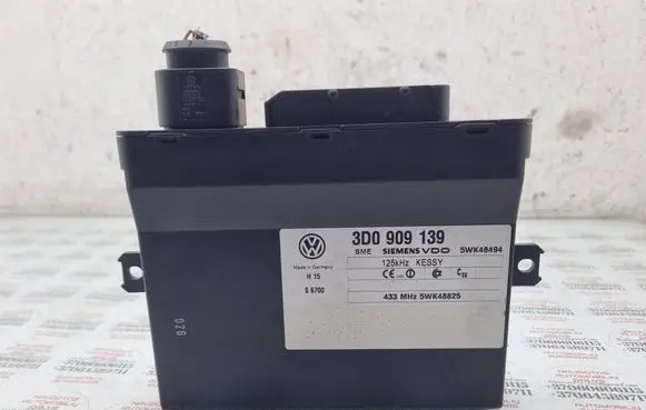 Volkswagen Touareg I Keyless (KESSY) go control unit/module 3D0909139 5WK48825 5WK48496