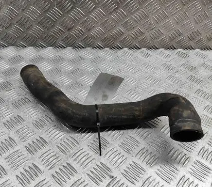 Porsche Boxster 986 Engine coolant pipe/hose 99610650204