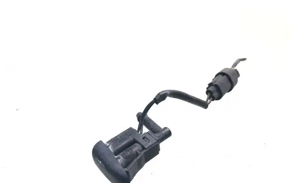 BMW 1 E81 E87 Windshield washer spray nozzle 7110851 61667110851