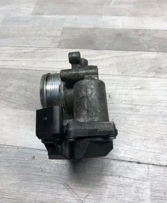 Volkswagen Sharan Throttle valve 03L128063K