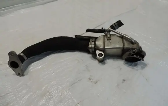 Ford Focus EGR valve cooler JN1Q9F464AA