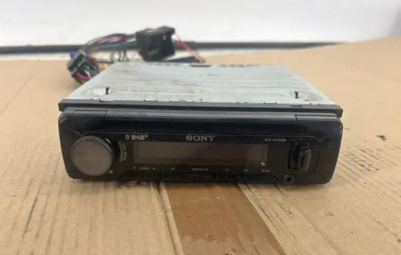 BMW Z4 E85 E86 Radio/CD/DVD/GPS head unit 4300203031018 MEXN7300BD 1500169