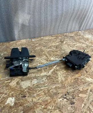 Jaguar I-Pace Tailgate boot lock/latch motor 