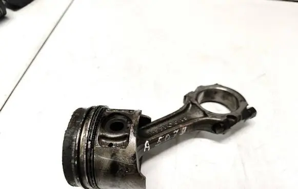 Nissan Primera Piston with connecting rod