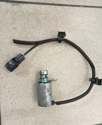 Volvo S80 Crankshaft position sensor 30757801AC