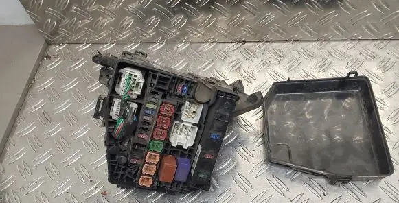 Toyota Yaris Fuse box set