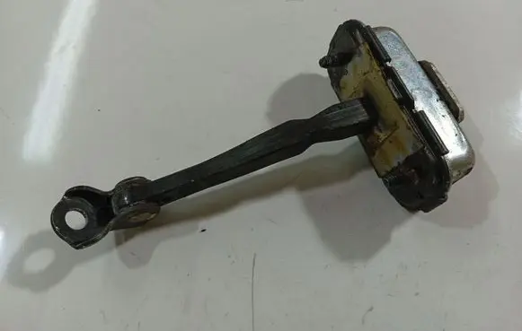 KIA Ceed Rear door check strap stopper 