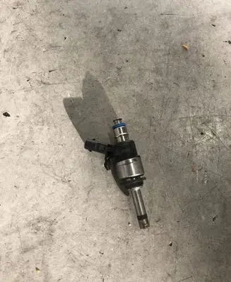 Audi Q5 SQ5 Fuel injector 06L906A06