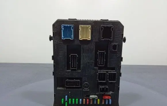 Peugeot 307 Fuse box set 9663510280