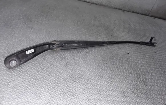 Mazda 3 I Front wiper blade arm