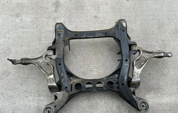 Volkswagen Touareg II Front axle beam