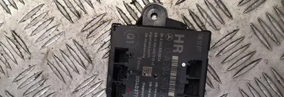 Mercedes-Benz C AMG W204 Door control unit/module a2048702626