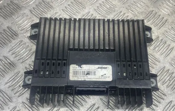 Volvo V70 Sound amplifier 255870103188149