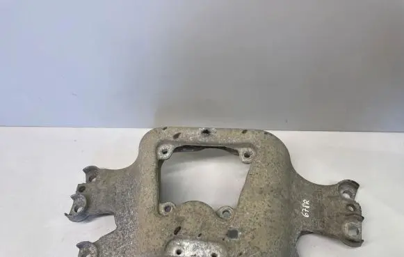 Audi A6 S6 C6 4F Gearbox mounting bracket 4P0399263K