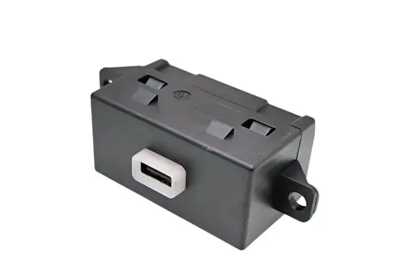 Chrysler Pacifica USB socket connector 68256810AA 33241674 53338552