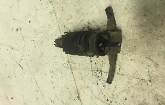 Opel Astra G Windscreen/windshield washer pump