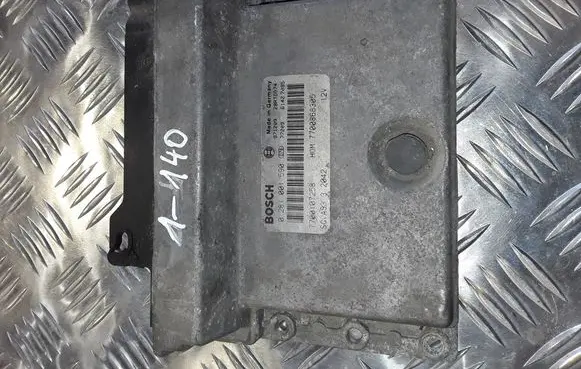 Renault Espace III Engine control unit/module 0281001590 HOM7700868305 7700107258
