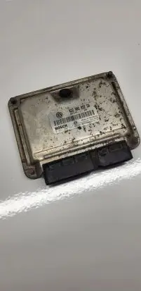 Volkswagen Touareg I Engine control unit/module 022906032GA 1039S06608 0261208647