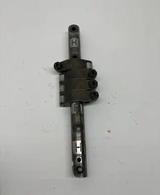 Volkswagen Touran I Camshaft 03G443 1704014