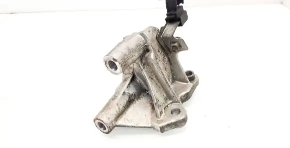 Suzuki Grand Vitara II Fuel pump bracket 8200193773
