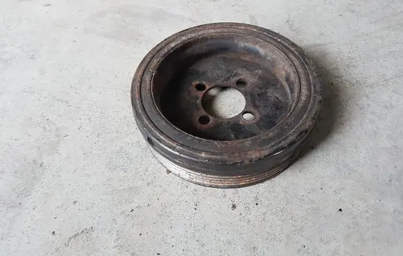 BMW 3 E46 Crankshaft pulley