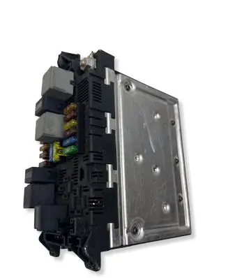 Mercedes-Benz CLS C219 Fuse module 2115454201