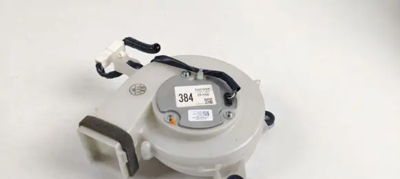 Toyota Prius+ (ZVW40) Hybrid/electric vehicle battery fan G920Z47010
