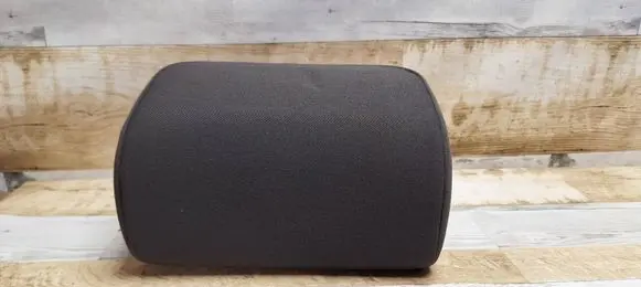 Volkswagen Jetta V Rear seat headrest 