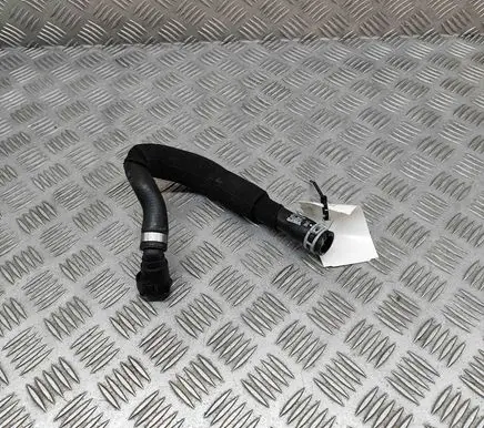 Volvo XC40 Engine coolant pipe/hose 32339733