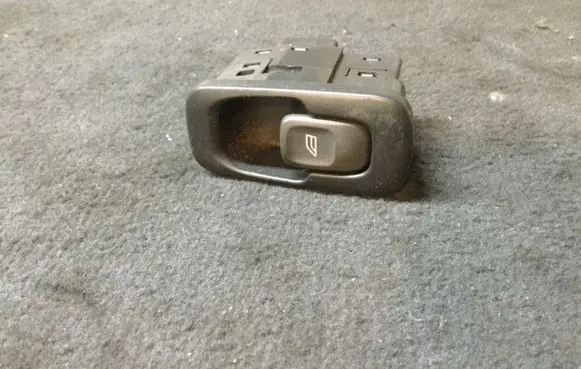 Volvo S80 Electric window control switch 9476695