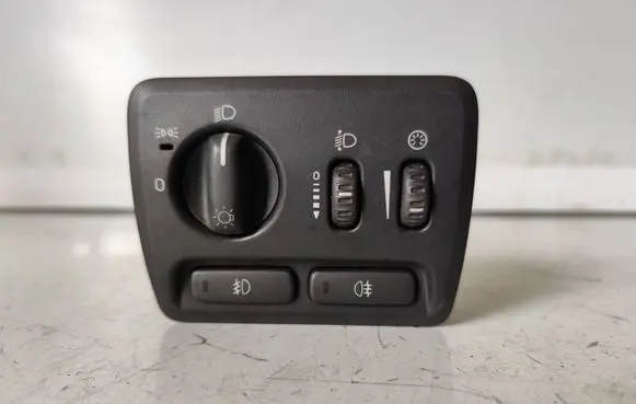 Volvo V70 Light switch 9441233