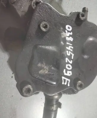 Volkswagen PASSAT B6 Vacuum pump 038145209E